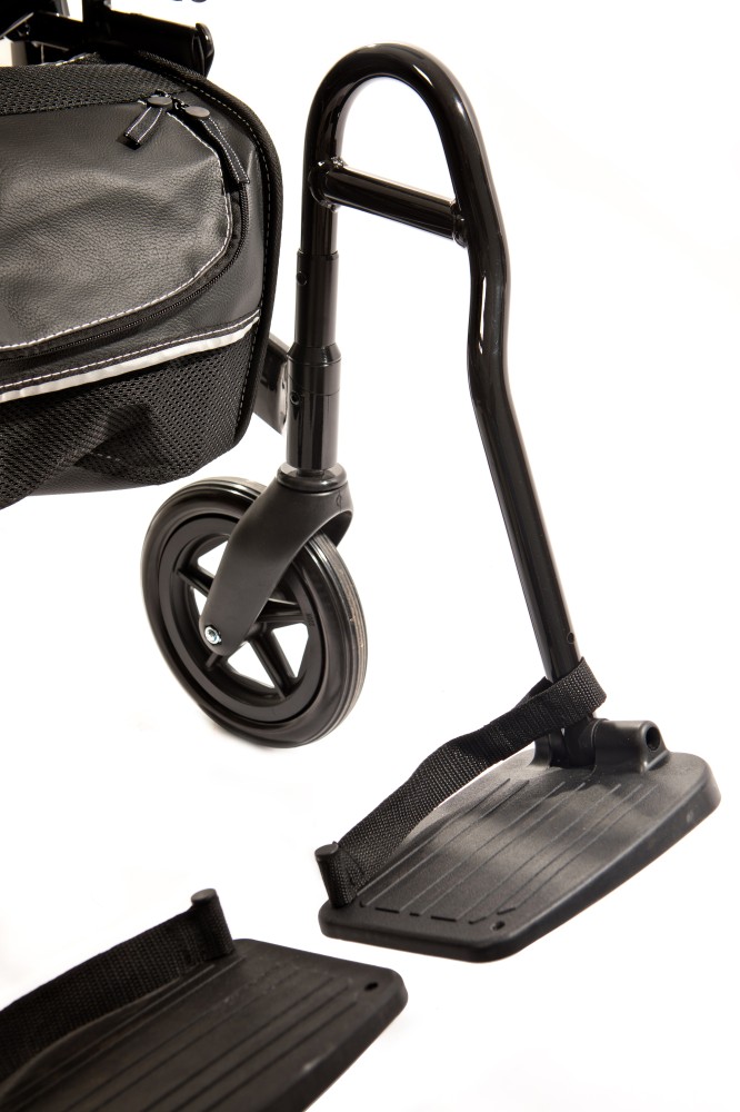 eezychair EEZY-ROLLER 4 in 1 ultra-light folding electric rollator